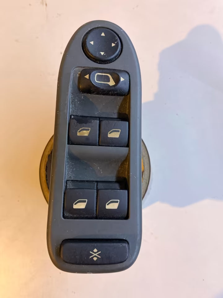 Citroen C5 Schalter el. Fensterheber 53269704