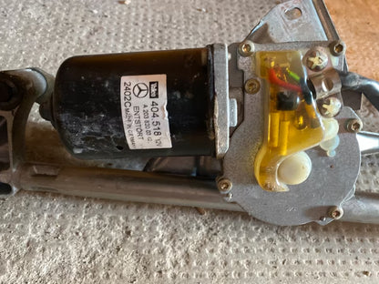 Mercedes w203 Scheibenwischergestänge mit Motor 2038200342