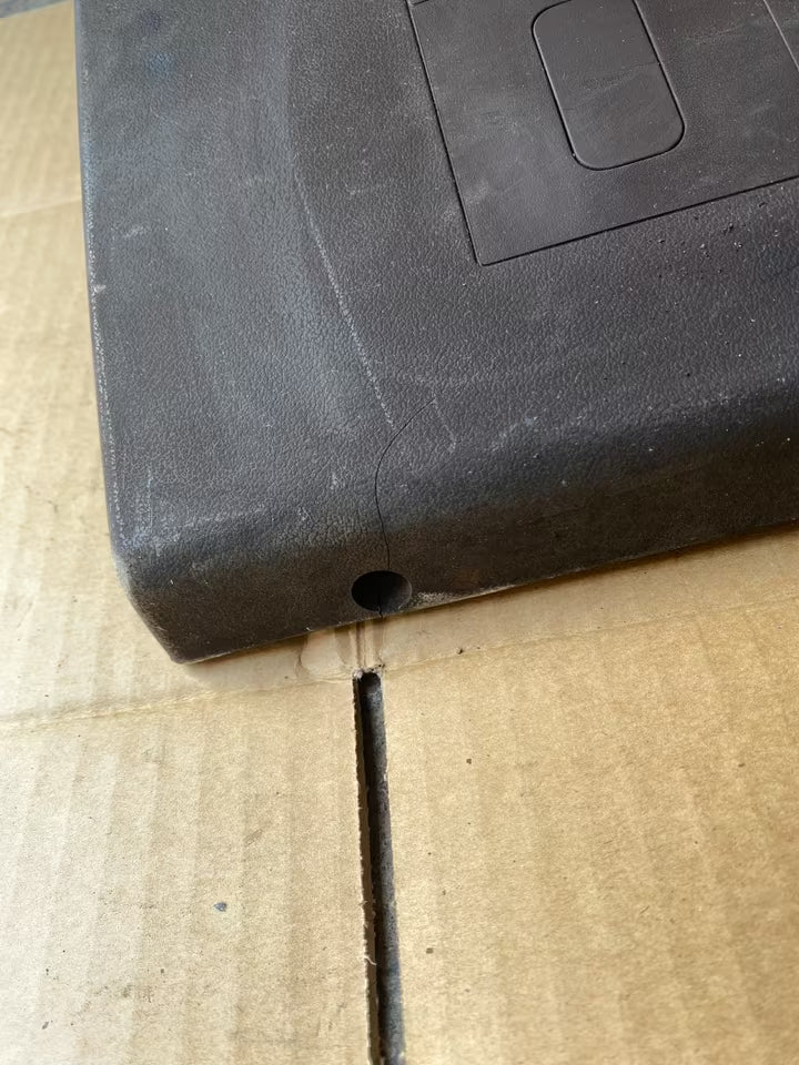 Mercedes 507 D Mittelkonsole 6736880008