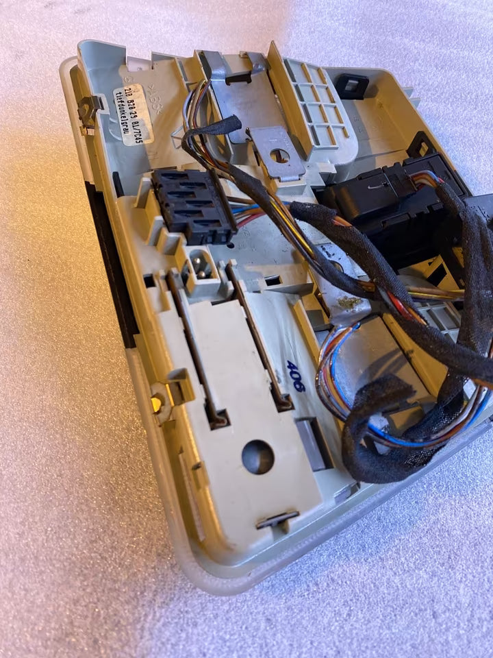 Mercedes W210 Innenraumleuchte mit schiebedachschalter 2108282901