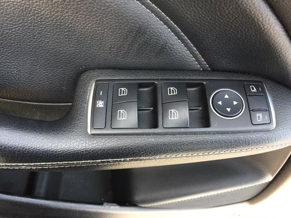 Mercedes W246 B200 Türpappen/ Türverkleidung s