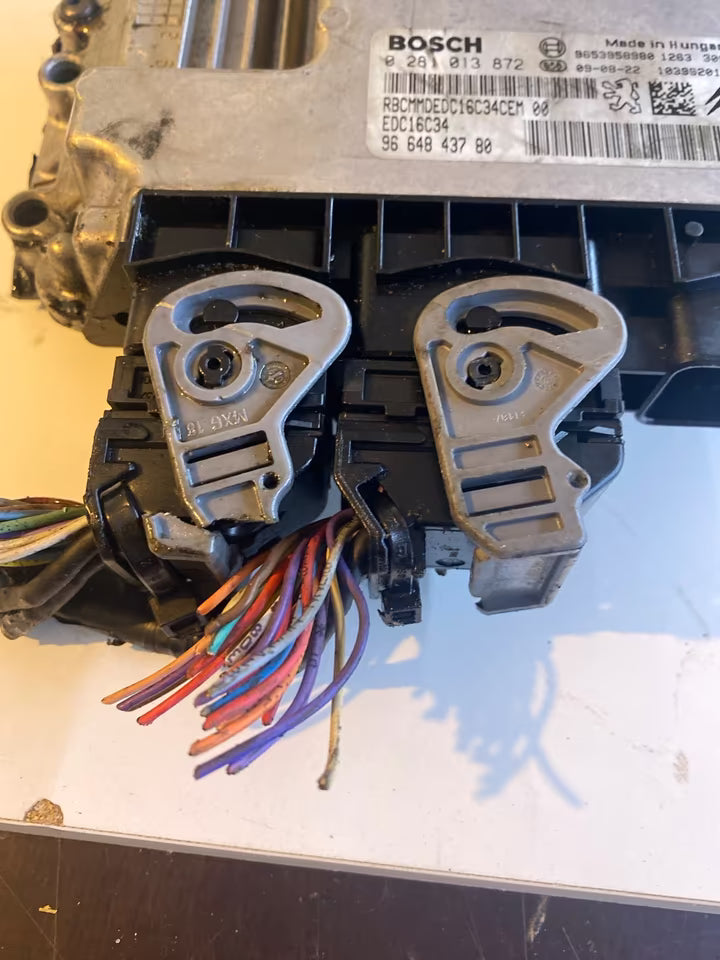 Citroen 308/207/C5 Motorsteuergerät 9664843780