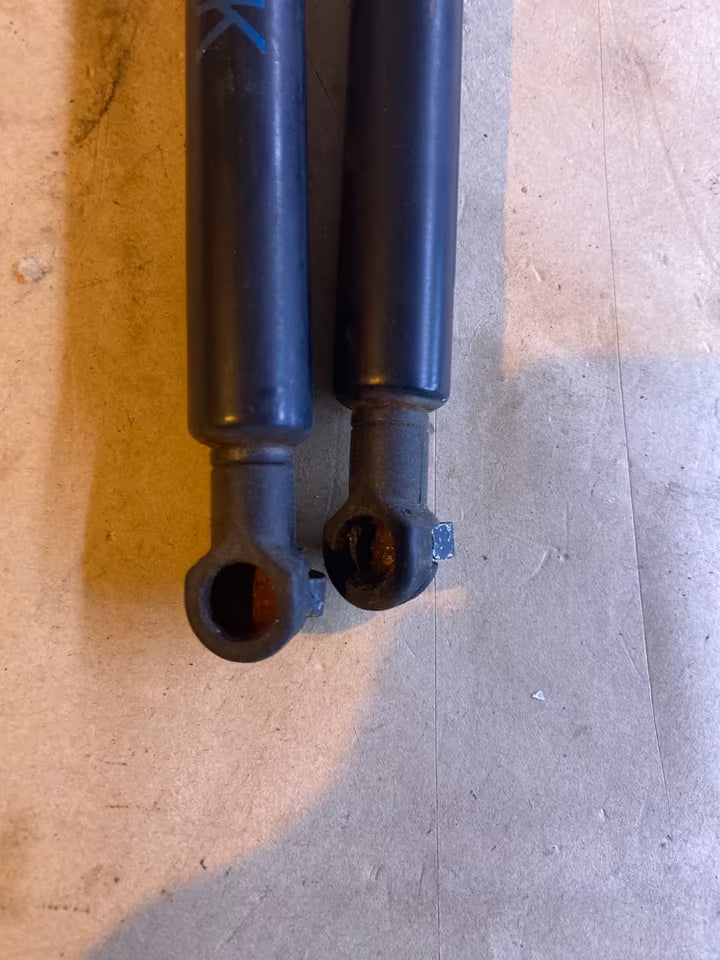 Original BMW E90 E91 gasfruckfedern Motorhaube